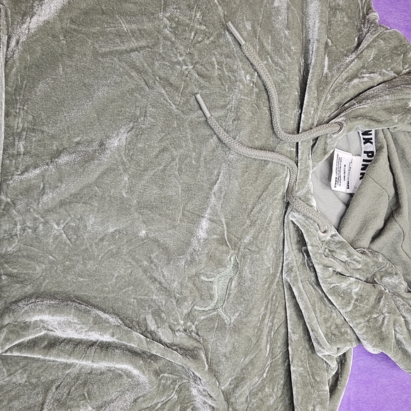 PINK Victoria's Secret Velvet Men's Sweater - Picture 3 of 4